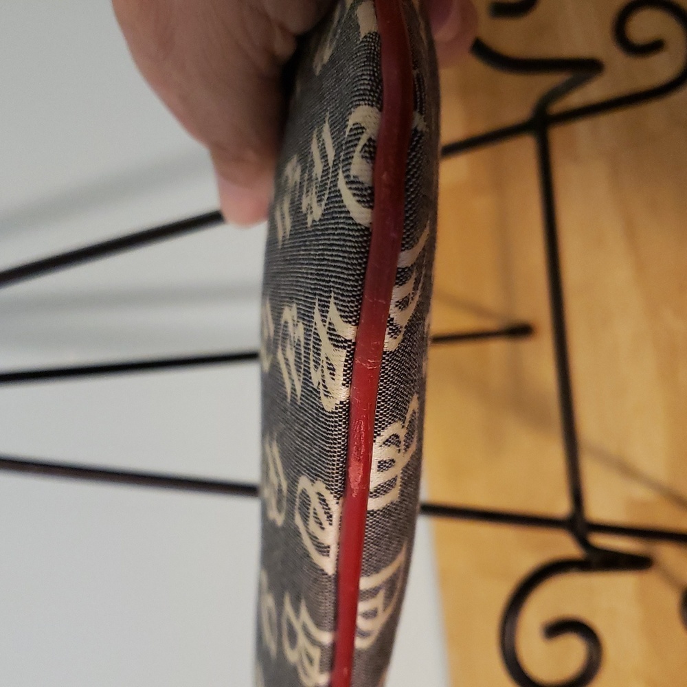 Vintage Large Slim Dooney Wristlet (#77) - Picture 8 of 10